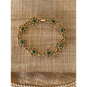 Vtg Avon Baroness Maltese Faux Jade Signed Celtic Cross 1973 Bracelet